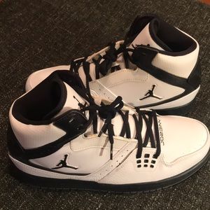 NIKE JORDAN 1 FLIGHT